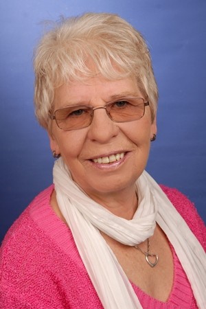 Barbara Dietrich Rentnerin. <b>Annemarie Kreis</b> - 35
